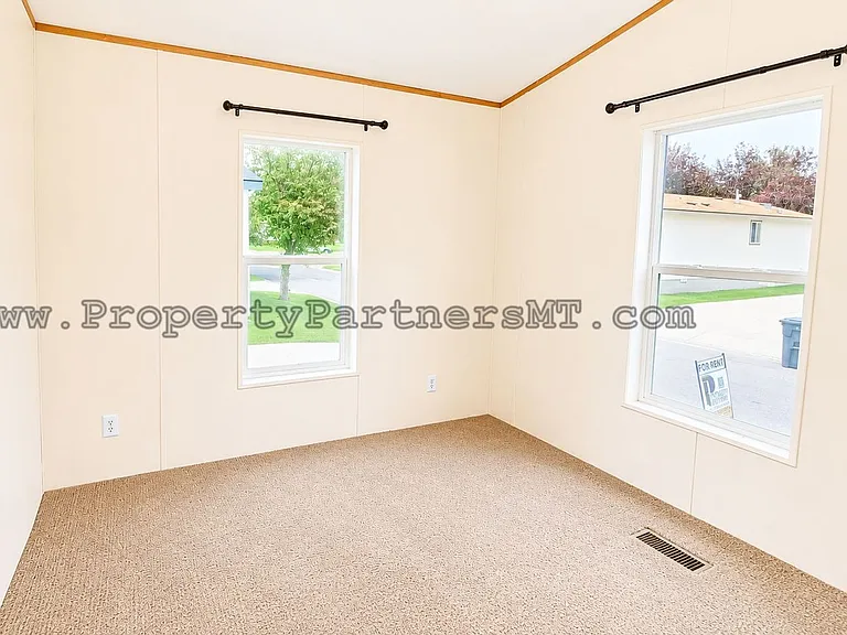 110 Sunlight Ave — Photo 9