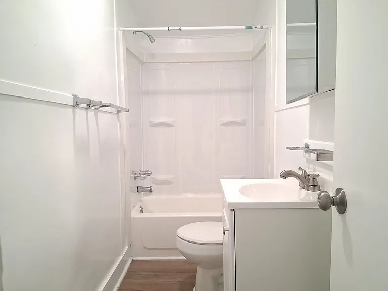 213 Cohansey St — Photo 11