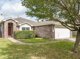 1925 Cypress Ln, Dayton, TX 77535