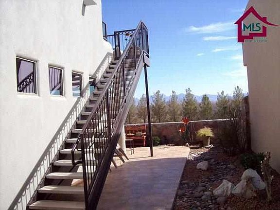 4th image of 1330 Fairway Village Dr