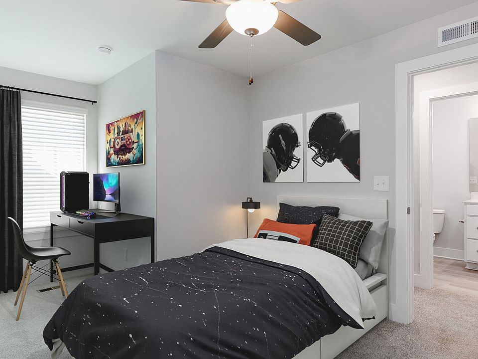 1st image of 2928 Spring Manor Way