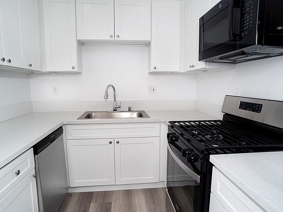 4th image of 4708 Vista Del Monte Ave #2
