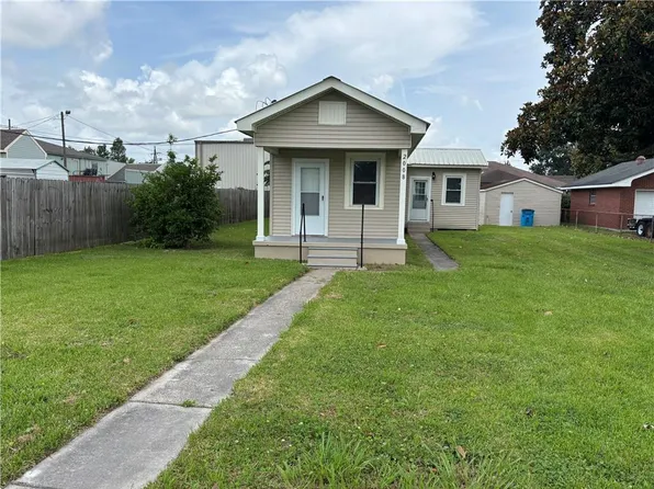 2008 General Pershing St, Violet, LA 70092