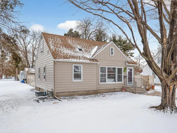 6046 Emerson Ave N, Brooklyn Center, MN 55430
