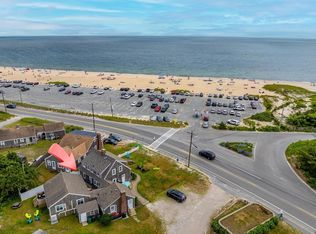 1060 Craigville Beach Rd, Barnstable, MA 02630