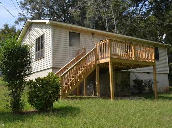 115 Houston St, Griffin, GA 30223