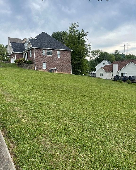 2nd image of 130 Tyler Way
