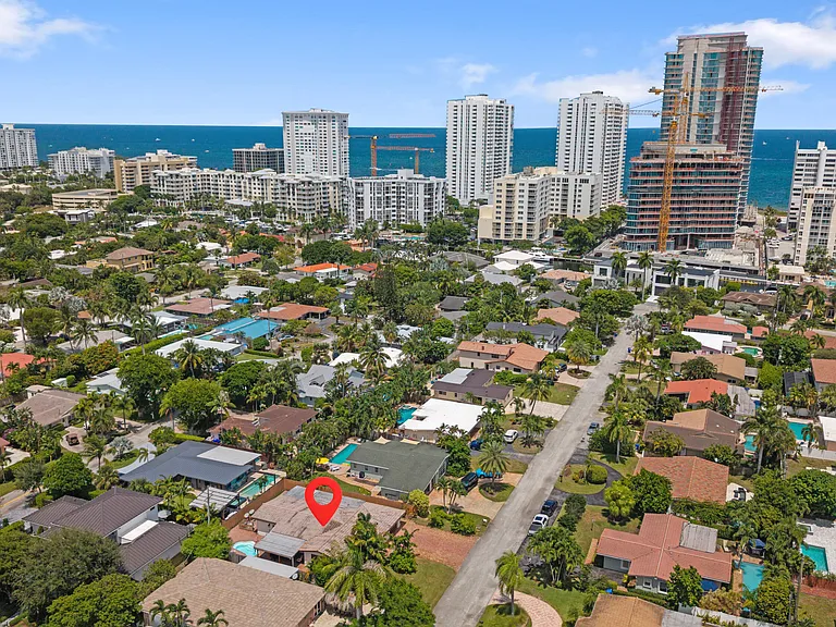 3211 Seaward Dr — Photo 11
