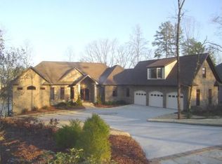 807 Barnes Rd, Seneca, SC 29672