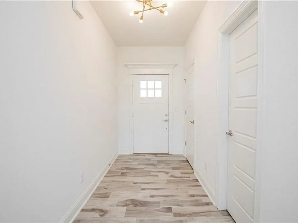 1st image of 511 Linda Ln
