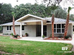 18458 Twin Beech Rd S, Fairhope, AL 36532