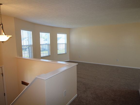 2nd image of 2225 Golden Leaf Ln