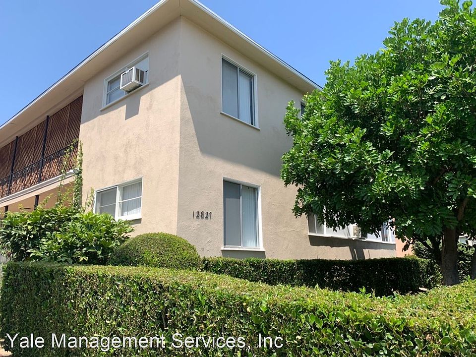 1st image of 12827 Burbank Blvd #2