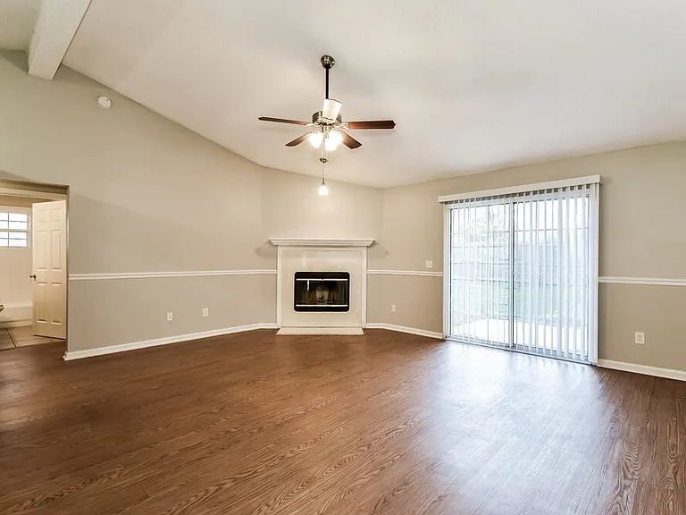 1243 Windy Willows Dr — Photo 4