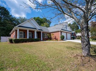 114 Garden Lake Dr, Calhoun, GA 30701
