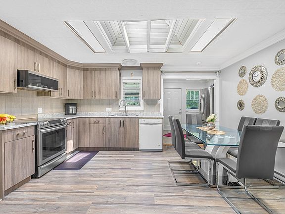 5th image of 6228 138th St