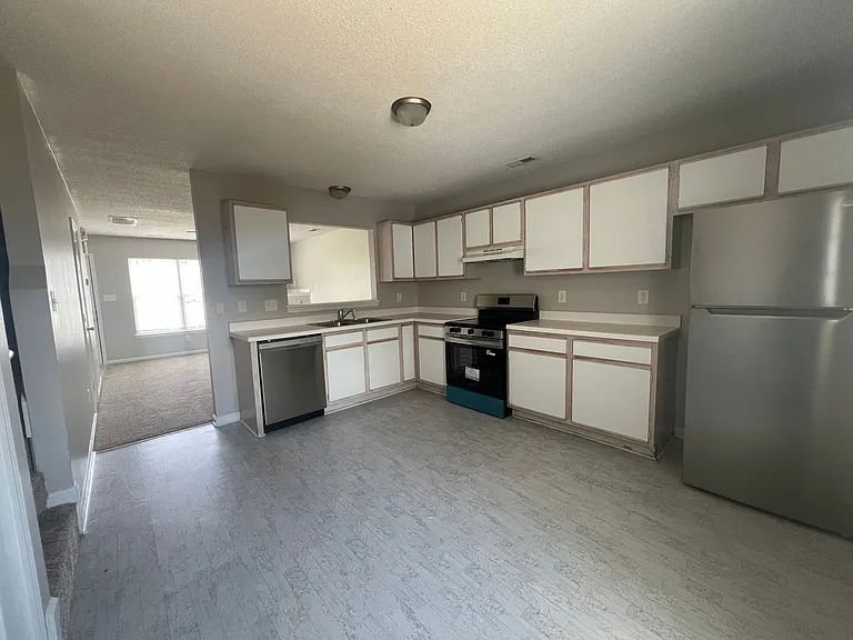 903 Timberlake Trl — Photo 8