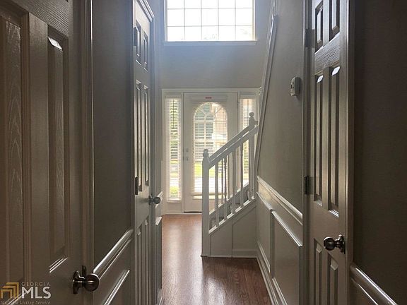 2nd image of 154 Baywood Xing