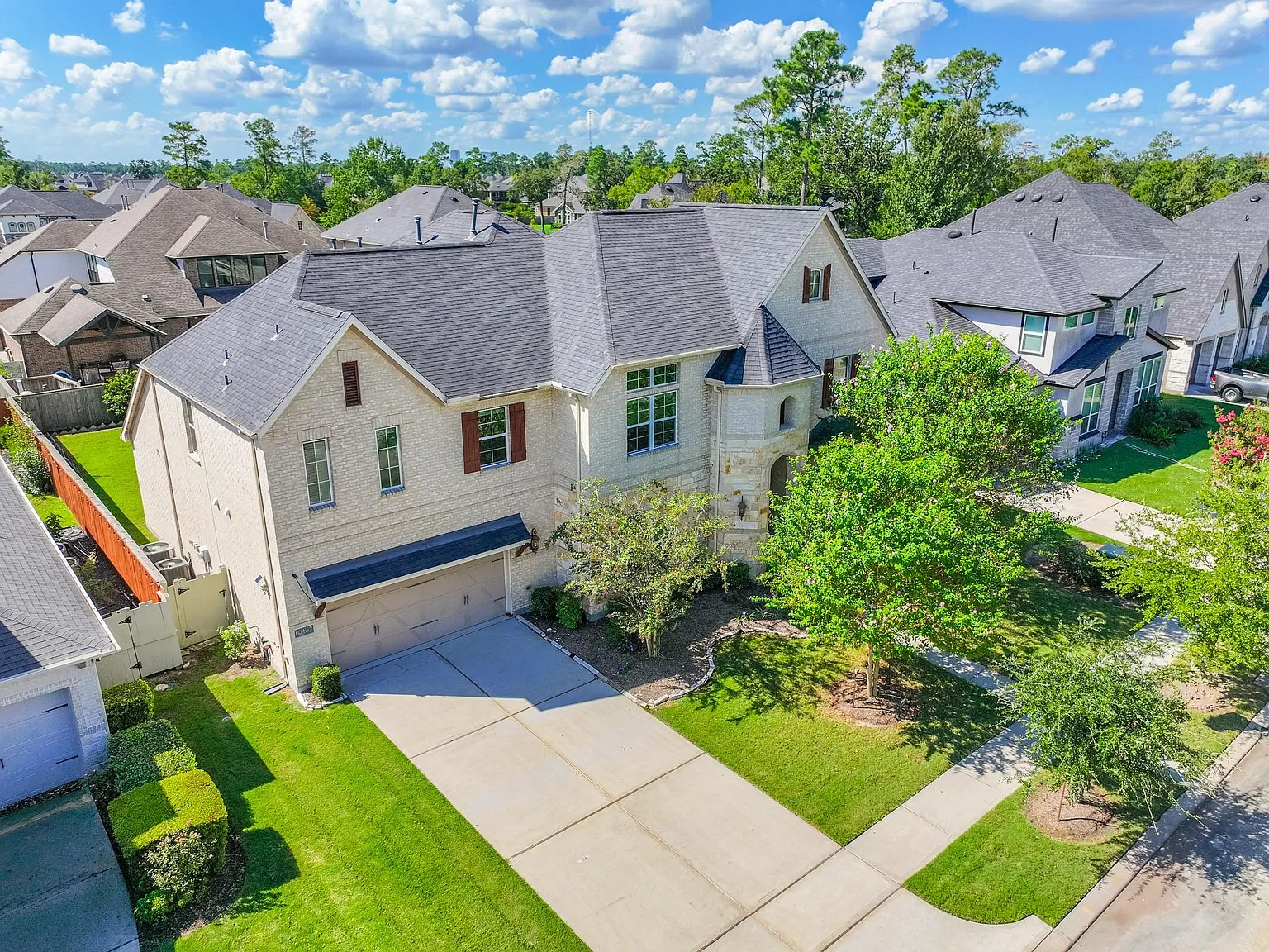 4 bed, 3.5 bath, 4529 sqft, $4,250 — Photo 4