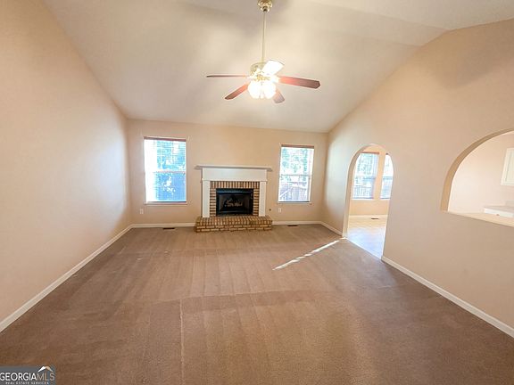 3rd image of 3062 Crest Ridge Cir SW #0