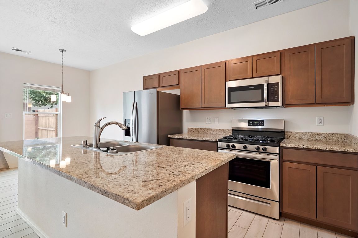 next background image