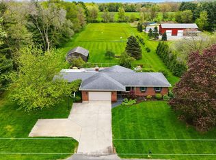 1884 S Packerton Rd, Warsaw, IN 46580