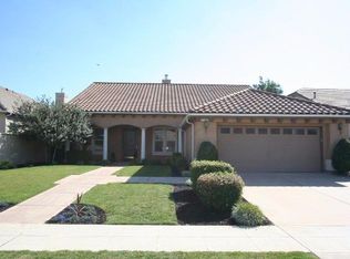 2042 Everglade Ave, Clovis, CA 93619