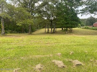 18 Tara Rd #18, Holly Springs, MS 38635