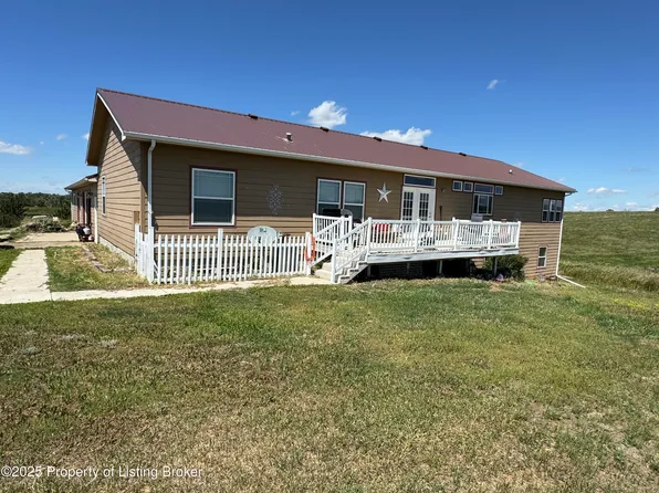13731 28th St NW, Alexander, ND 58831