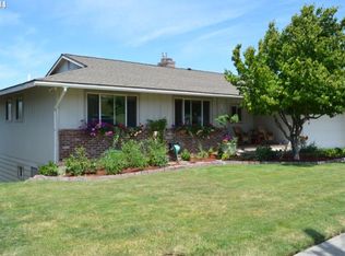 1411 E 19th St, The Dalles, OR 97058