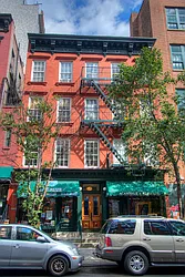 401 East 76th Street in Lenox Hill