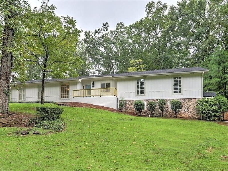 1st image of 4810 Marsha Dr SE