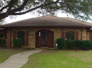 1924 E Branch Hollow Dr, Carrollton, TX 75007