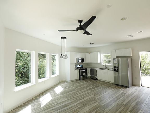 2nd image of 3466 Willowrun Dr #5