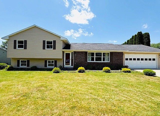 1st image of 3 Katie Ln