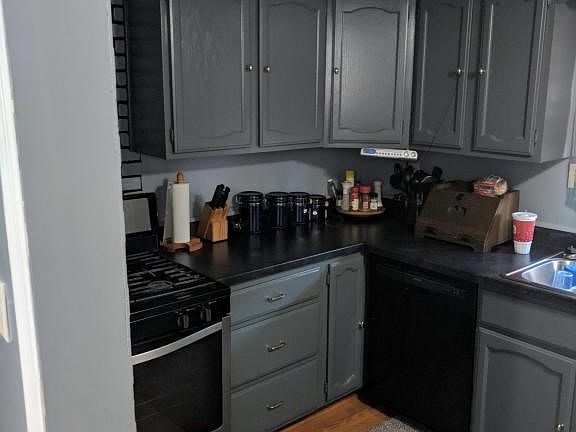 3rd image of 522 W 6th Ave