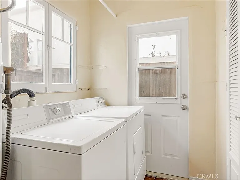 1506 Bayview Dr — Photo 19