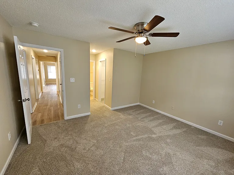 1802 Barberry Dr — Photo 17