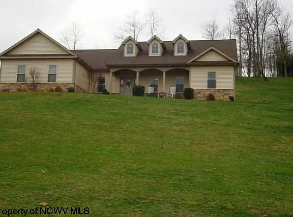 2nd image of 72 Bastille Ln