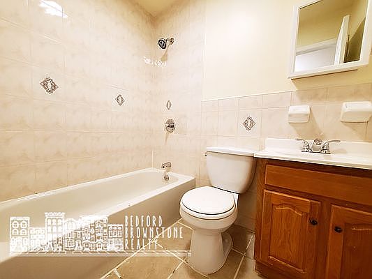 4th image of 240 Macdougal St APT 2