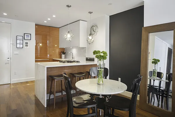 Sold by Nest Seekers International | media 2