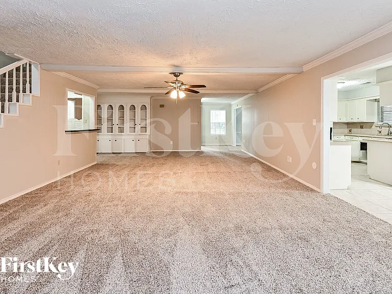 16911 Memorial Oaks Ln — Photo 4