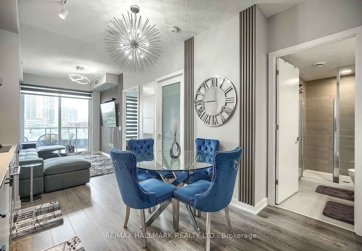 2 bed, $2,300 — Photo 1