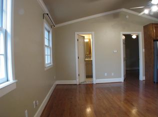 712 Peden St #B, Houston, TX 77006