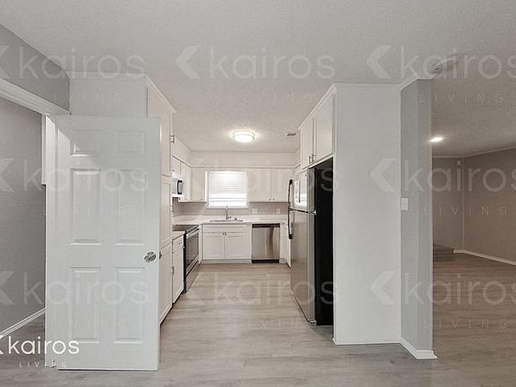 5th image of 7148 Misty Meadow Dr S