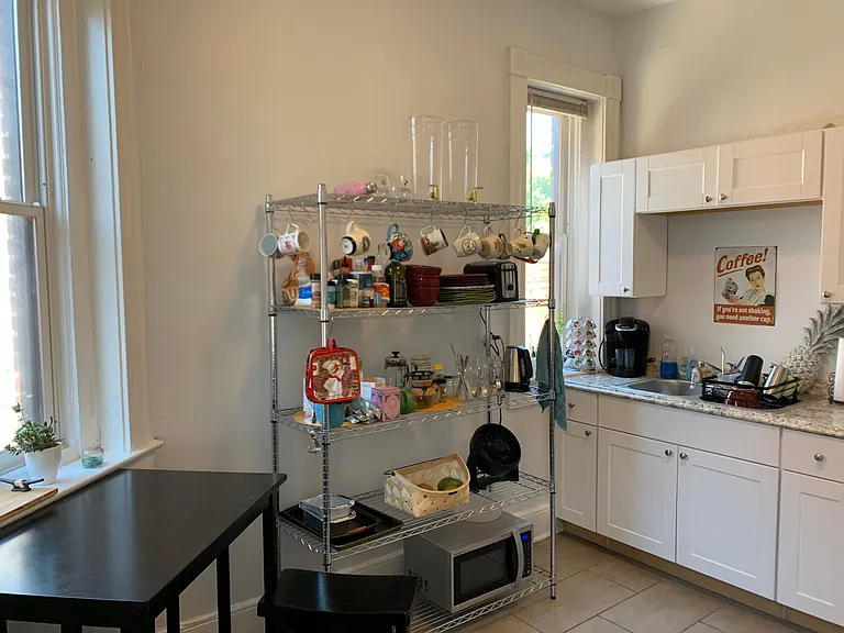 223 W Hill St #2 — Photo 5