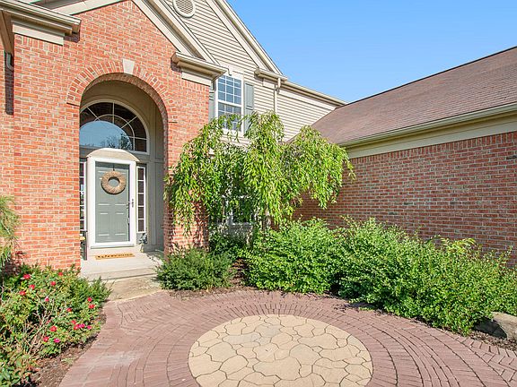 3rd image of 7365 Misty View Ct SE