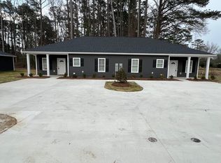 214 Lakewood Dr #1101, Jacksonville, NC 28546