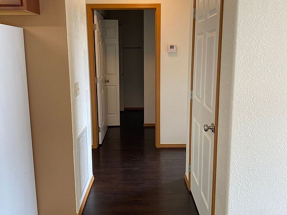 5th image of 509 Sixteen Avenue Cir NE #7