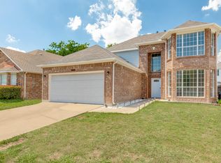 4713 Park Downs Dr, Fort Worth, TX 76137